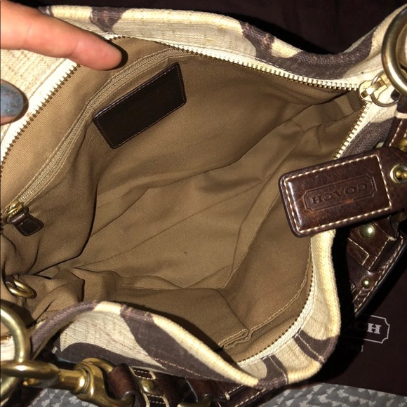 Coach signature handbag - Picture 3 of 4